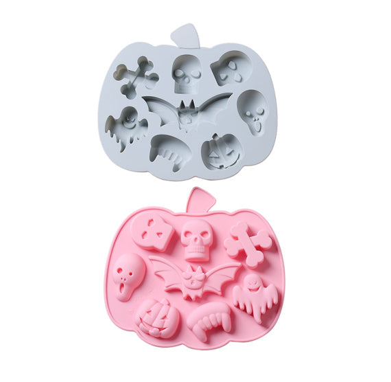 Silicone Halloween Mold: Fright Night | www.sprinklebeesweet.com