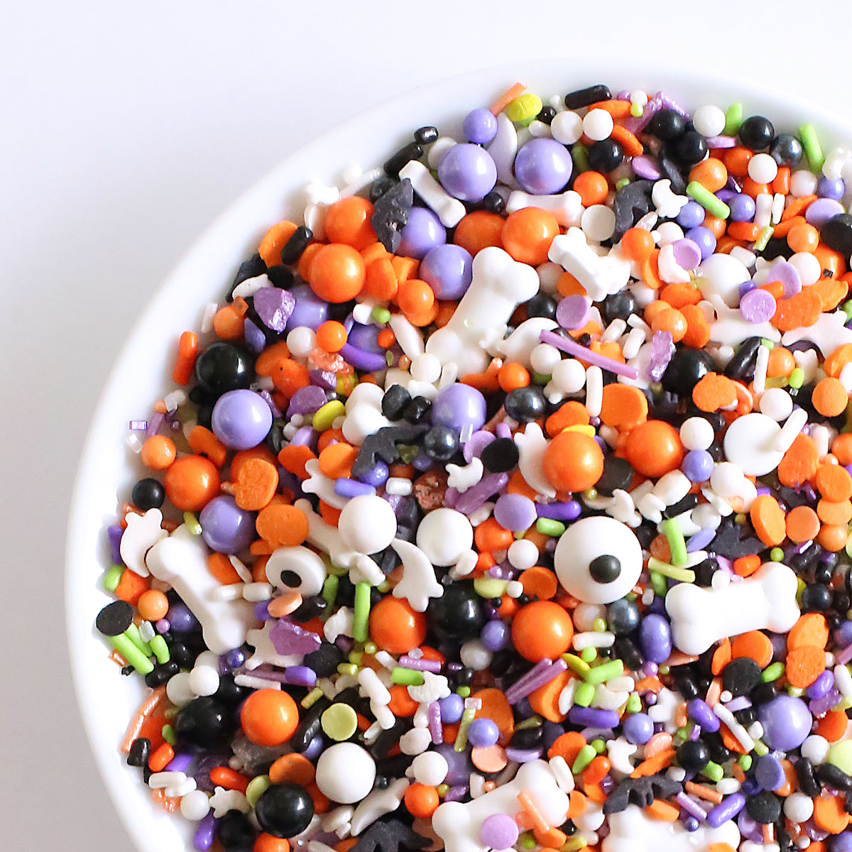 Sprinklefetti™ Halloween Sprinkle Mix | www.sprinklebeesweet.com