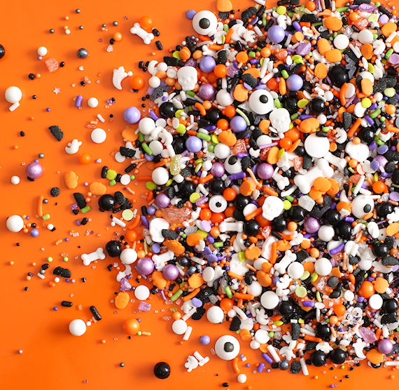 Sprinklefetti™ Halloween Sprinkle Mix | www.sprinklebeesweet.com