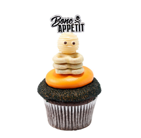 Halloween Dessert Skewers | www.sprinklebeesweet.com
