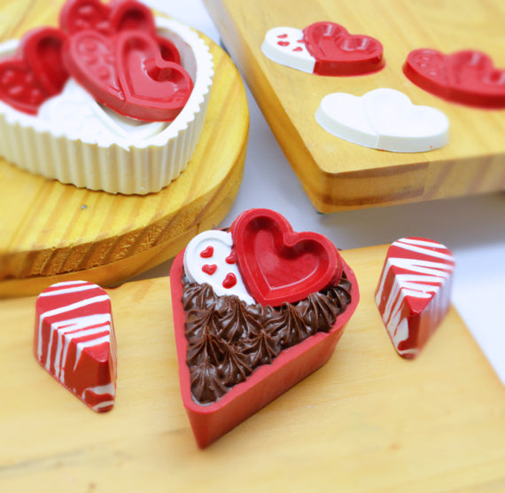 BWB Valentine's Day Mold: 9755 Double Hearts | www.sprinklebeesweet.com