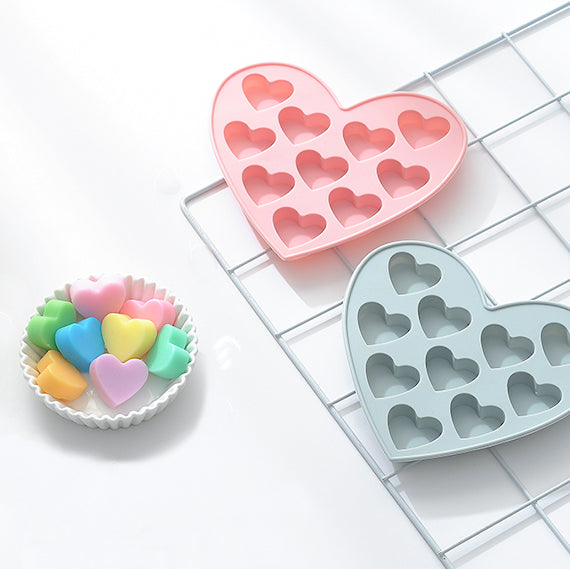 Silicone Heart Candy Mold | www.sprinklebeesweet.com