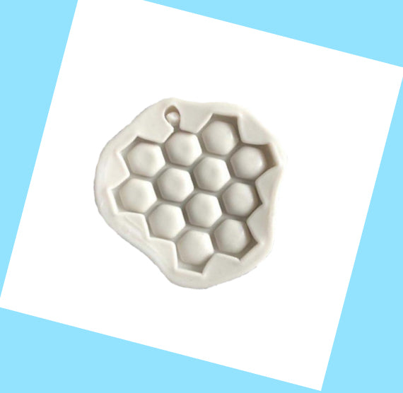 Honeycomb Fondant Mold | www.sprinklebeesweet.com