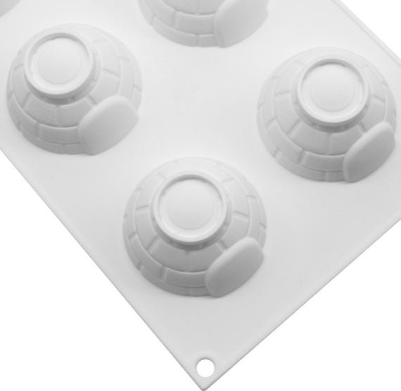 Igloo Mold: Hot Cocoa Bomb Mold | www.sprinklebeesweet.com