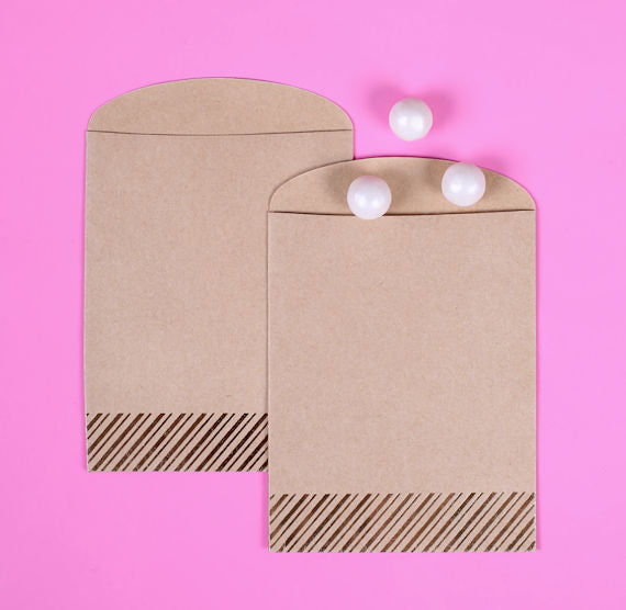 Mini Brown and Gold Favor Bags | www.sprinklebeesweet.com