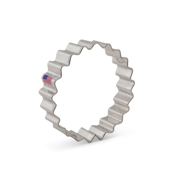 Fluted Circle Cookie Cutter | www.sprinklebeesweet.com