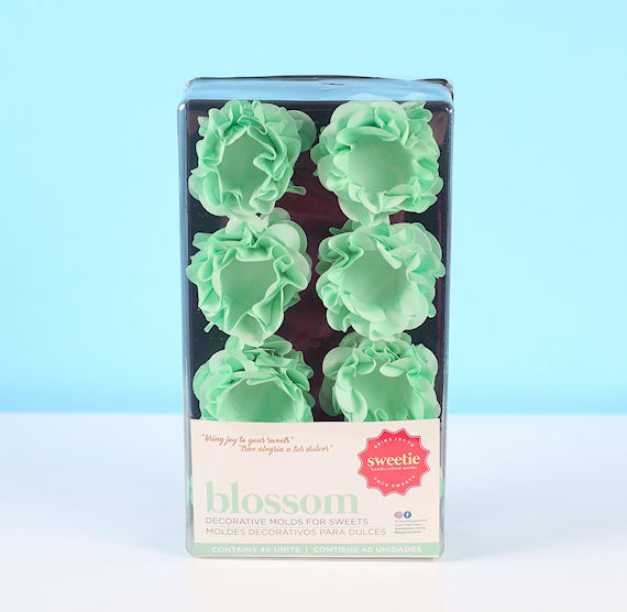 Blossom Flower Candy Cups: Mint Green | www.sprinklebeesweet.com