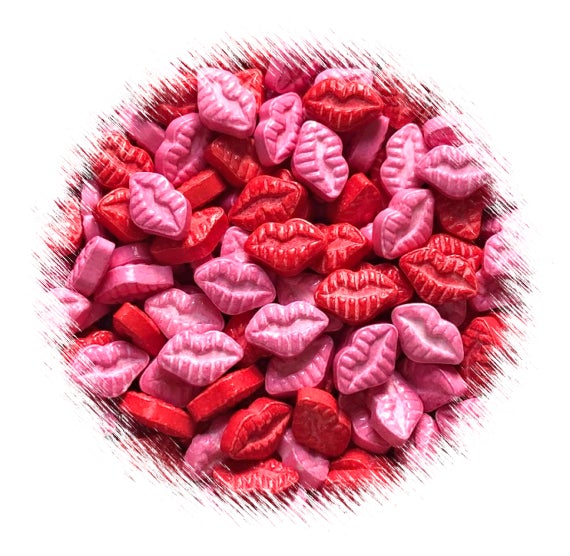 Bulk Valentine's Day Candy Sprinkles: Sweet Lips | www.sprinklebeesweet.com