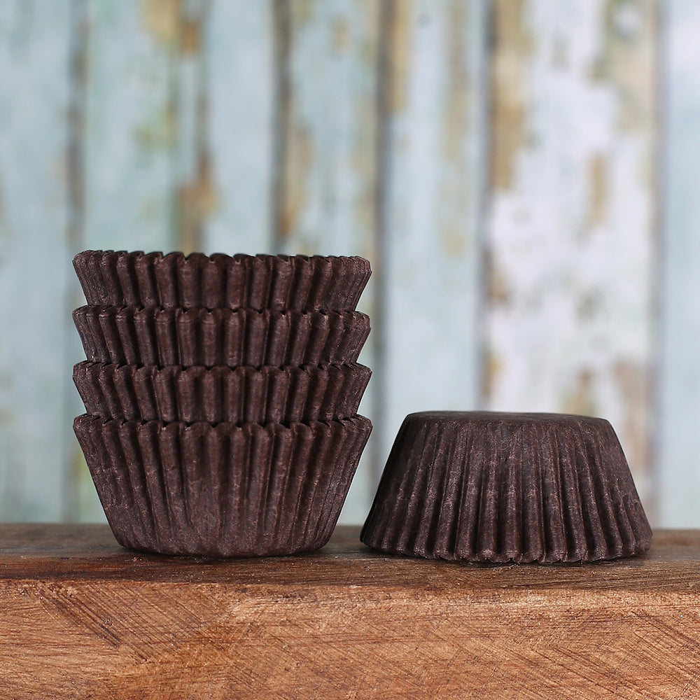 Bulk Mini Brown Cupcake Liners: Solid | www.sprinklebeesweet.com