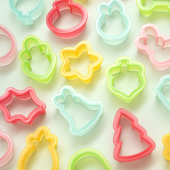 Sweet Sugarbelle Mini Cookie Cutter Set: Shape Shifter 1 | www.sprinklebeesweet.com