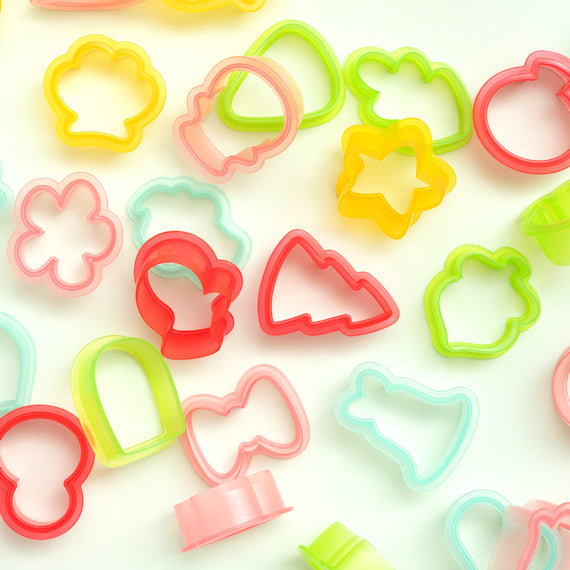 Sweet Sugarbelle Mini Cookie Cutter Set: Shape Shifter 1 | www.sprinklebeesweet.com