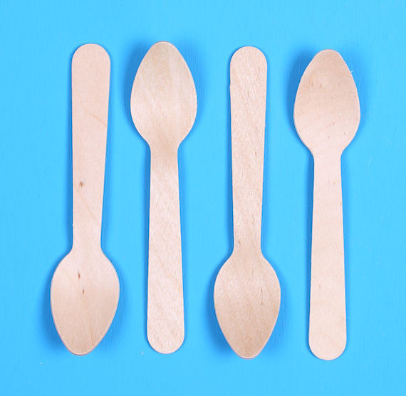 Disposable Mini Wooden Spoons | www.sprinklebeesweet.com