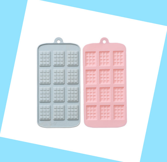 Mini Candy Bar Mold | www.sprinklebeesweet.com
