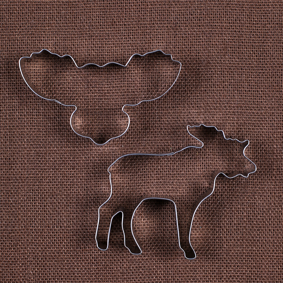 Moose Cookie Cutters Set: Moose Head & Moose | www.sprinklebeesweet.com