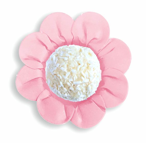 Daisy Flower Candy Cups: Light Pink | www.sprinklebeesweet.com