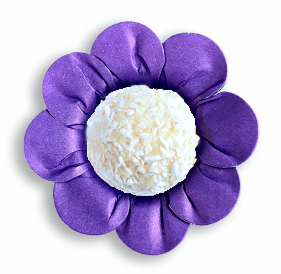 Daisy Flower Candy Cups: Purple | www.sprinklebeesweet.com