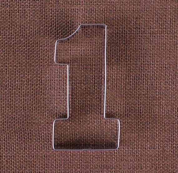 Number One Cookie Cutter | www.sprinklebeesweet.com