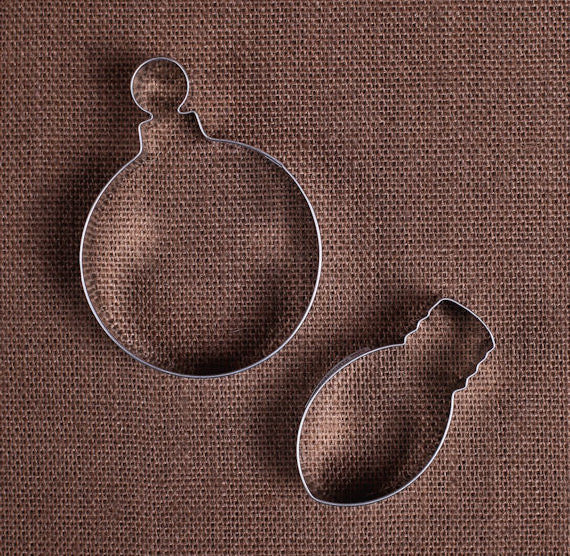 Christmas Ornament Cookie Cutters | www.sprinklebeesweet.com