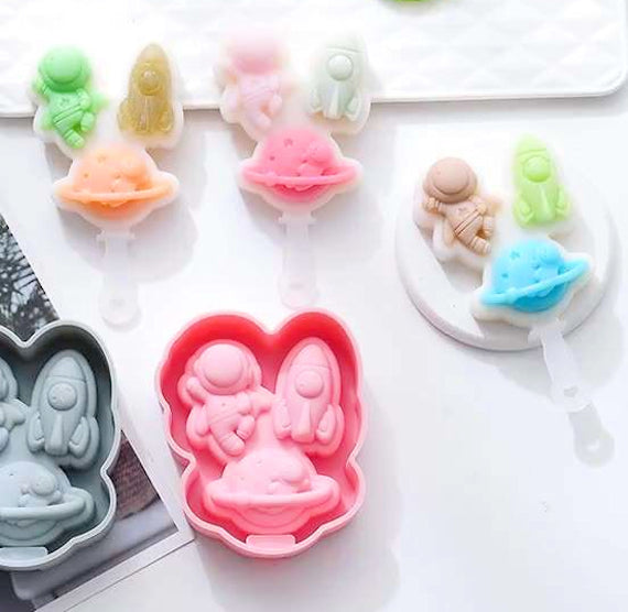 Outer Space Cakesicle Mold | www.sprinklebeesweet.com
