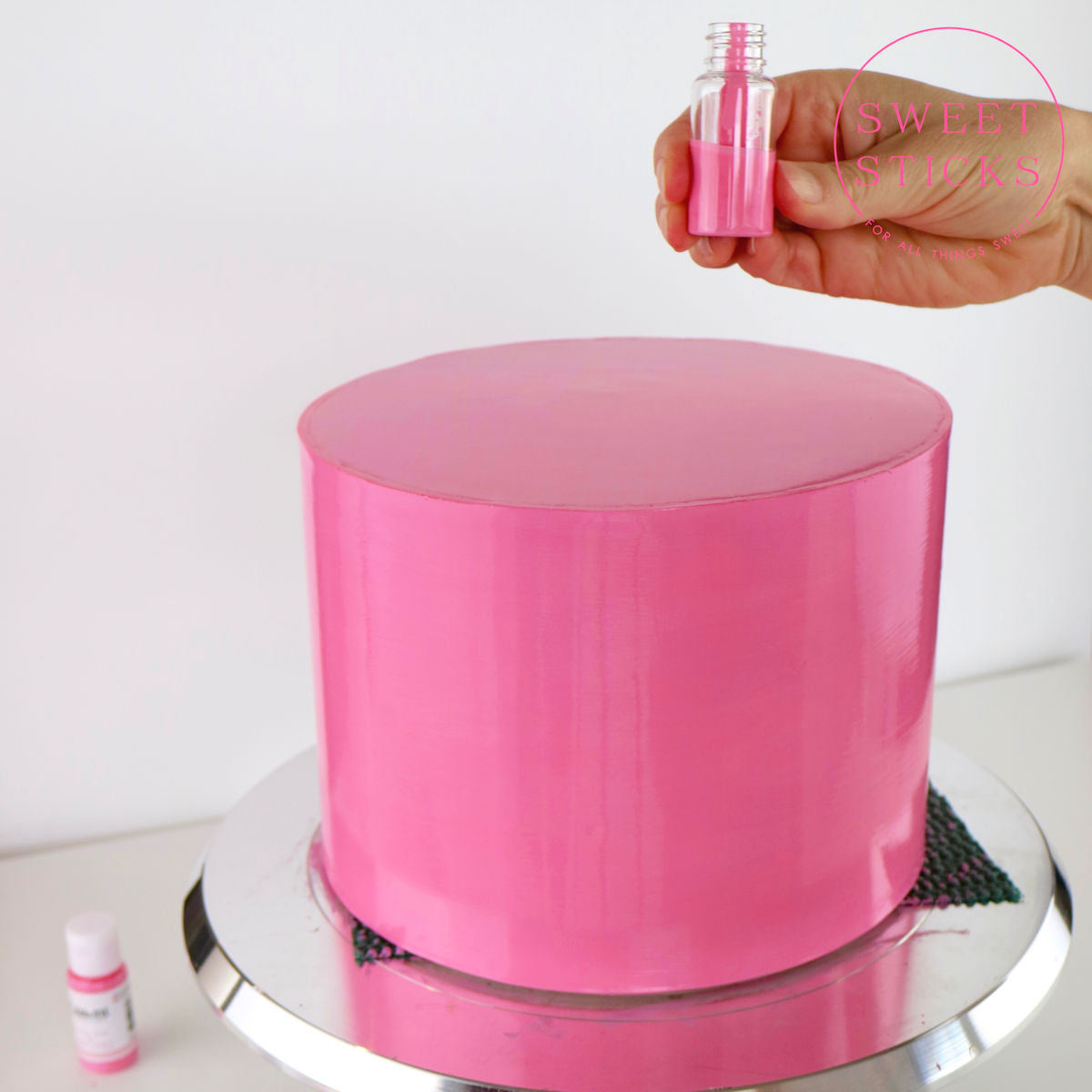 Pink Gelato Edible Art Paint | www.sprinklebeesweet.com