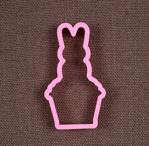Cupcake with Bunny Cookie Cutter | www.sprinklebeesweet.com