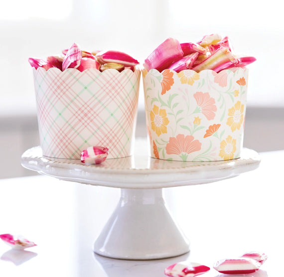 Plaid Garden Baking Cups | www.sprinklebeesweet.com