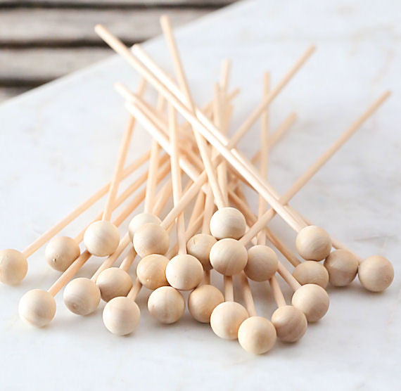 Wooden Rock Candy Sticks | www.sprinklebeesweet.com