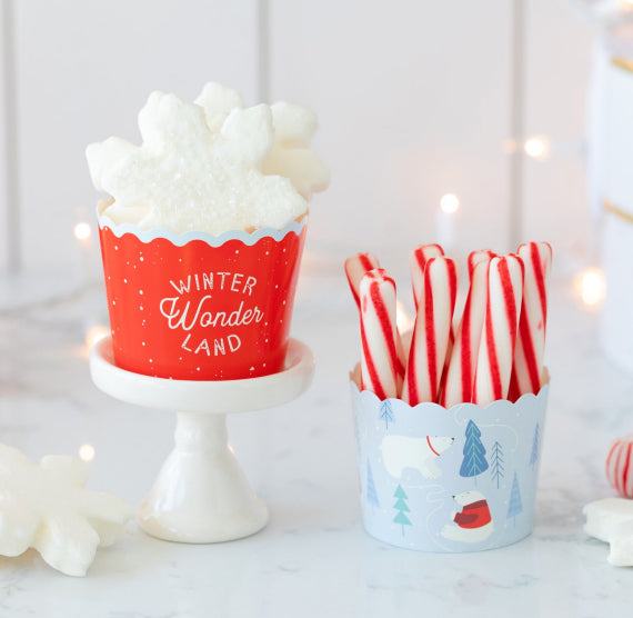 Christmas Baking Cups: Polar Bears + Winter Wonderland | www.sprinklebeesweet.com