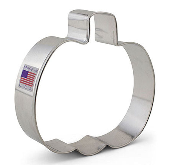 Pumpkin Cookie Cutter: Large | www.sprinklebeesweet.com