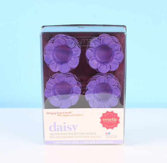 Daisy Flower Candy Cups: Purple | www.sprinklebeesweet.com