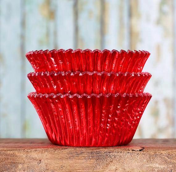 Red Foil Cupcake Liners: 100 Count | www.sprinklebeesweet.com