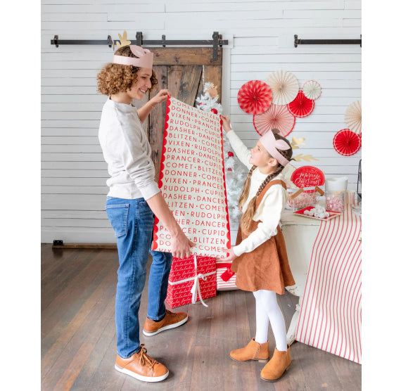 Reindeer Names Paper Table Runner | www.sprinklebeesweet.com
