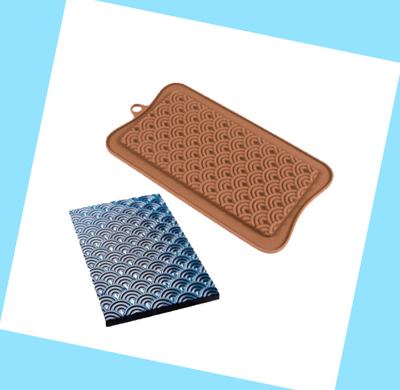 Chocolate Bar Mold: Mermaid Scales | www.sprinklebeesweet.com