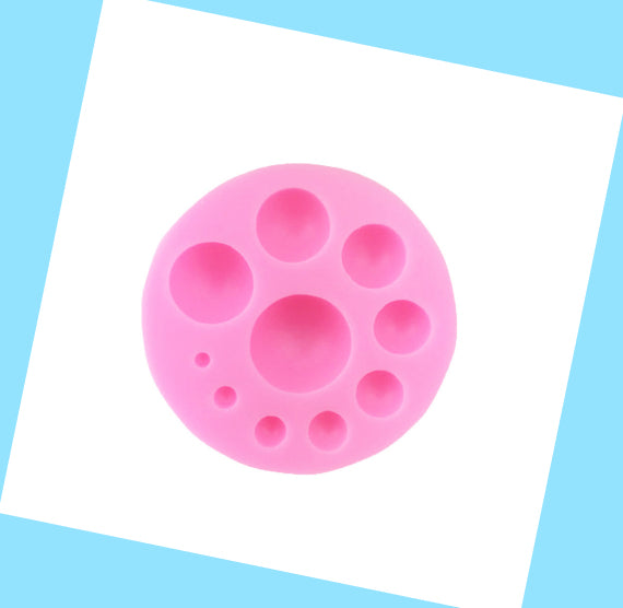 Half Sphere Fondant Mold: Assorted Sizes | www.sprinklebeesweet.com