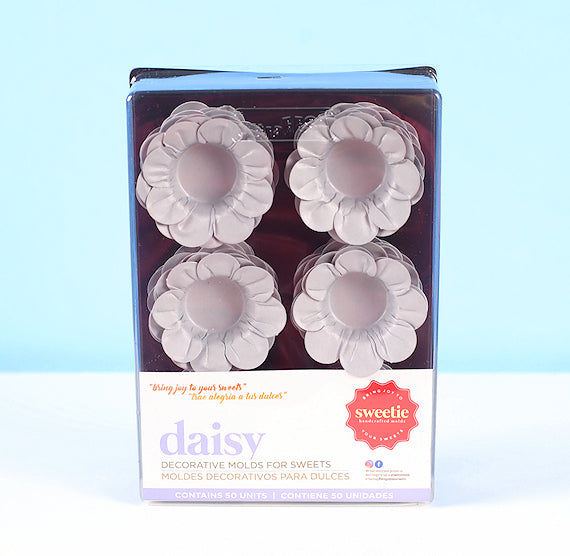 Daisy Flower Candy Cups: Silver | www.sprinklebeesweet.com
