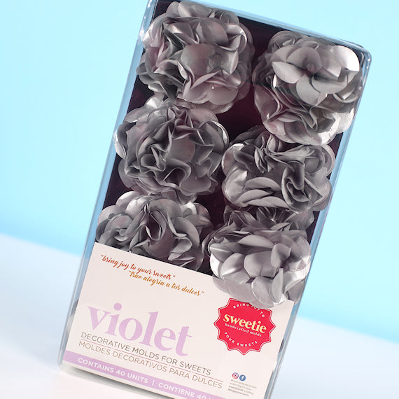 Violet Flower Candy Cups: Silver | www.sprinklebeesweet.com