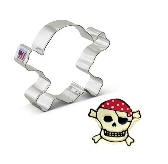 Skull and Bones Cookie Cutter | www.sprinklebeesweet.com