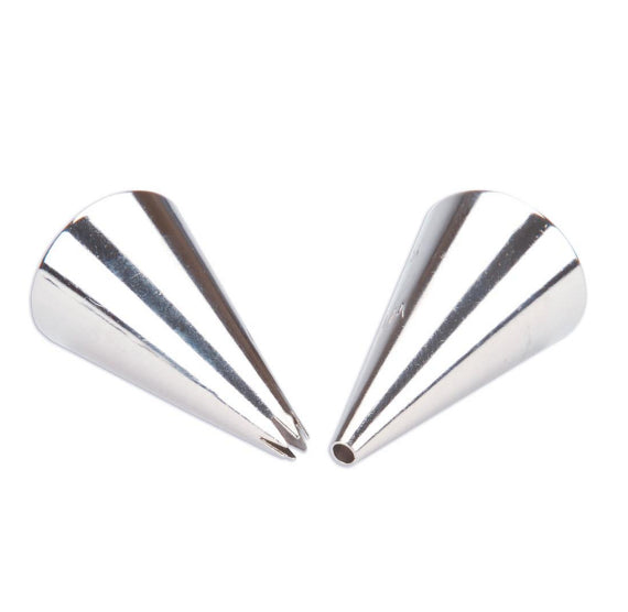 Wilton Small Frosting Tips: #3 Round & #16 Star | www.sprinklebeesweet.com