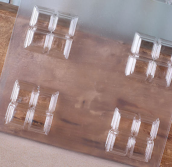 Mini Candy Bar Mold: Square | www.sprinklebeesweet.com