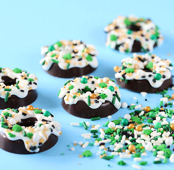 Sprinklefetti™ St. Patrick's Day Sprinkle Mix | www.sprinklebeesweet.com