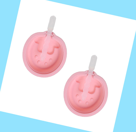 Strawberry Cakesicle Mold: Set of 2 | www.sprinklebeesweet.com