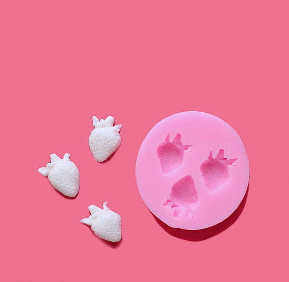Wild Strawberry Fondant Mold | www.sprinklebeesweet.com