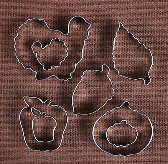 Thanksgiving Cookie Cutter Set | www.sprinklebeesweet.com
