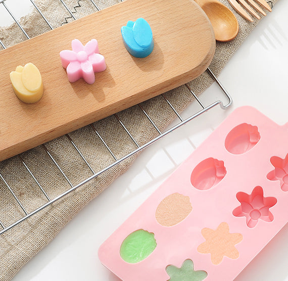 Spring Flowers Candy Mold: Daisy & Tulip | www.sprinklebeesweet.com