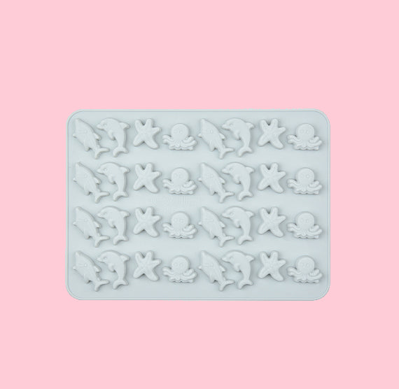 Under the Sea Gummy Mold | www.sprinklebeesweet.com