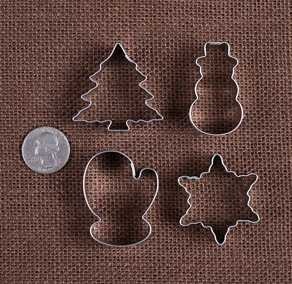 Mini Christmas Cookie Cutters: Snowman, Tree & Mitten | www.sprinklebeesweet.com