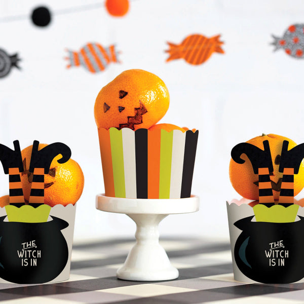 Halloween Baking Cups: Witch and Stripes | www.sprinklebeesweet.com