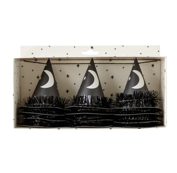 3D Witch Hat Banner | www.sprinklebeesweet.com