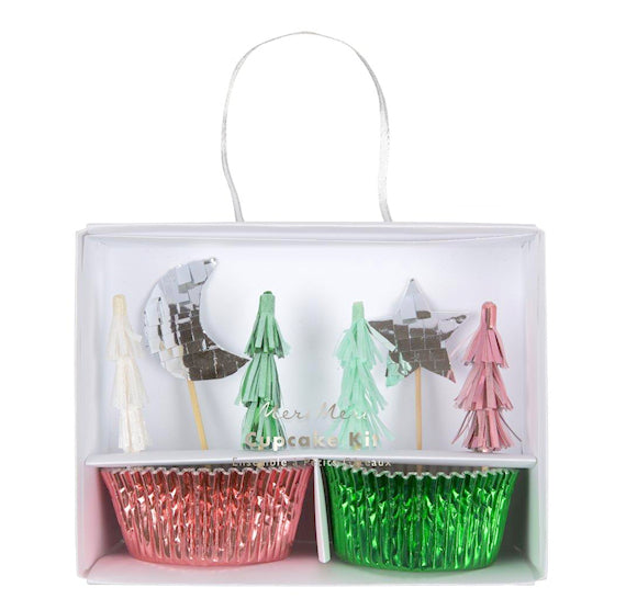 Festive Tree Cupcake Kit | www.sprinklebeesweet.com