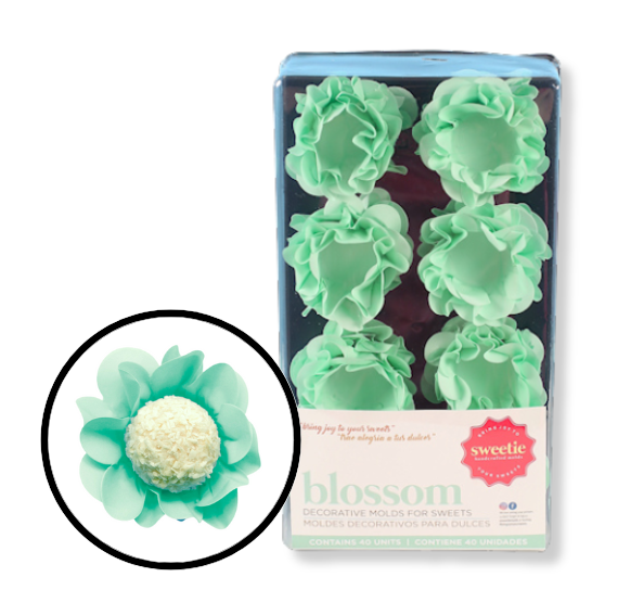 Mint Blossom Flower Candy Cups | www.sprinklebeesweet.com